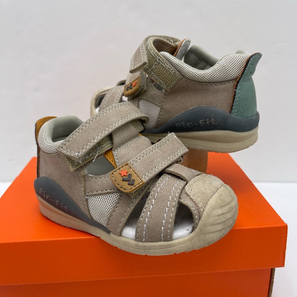 Kids Tan and Gray Sandals - Picture 6 of 16
